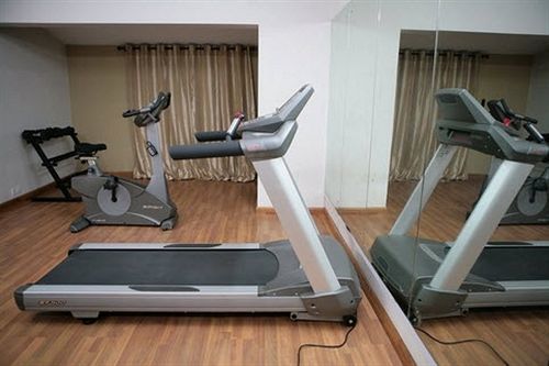 Deccan Plaza Hotel - Ооти Екстериор снимка